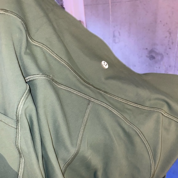 Lululemon Invigorate HR Tight 25” - Picture 4 of 7